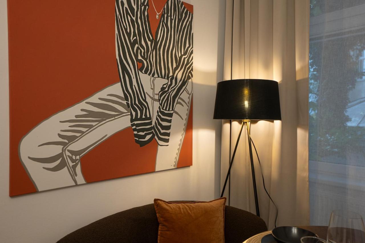 Stylish Central 1-Bedroom Apartment With A Terrace Viena Exterior foto
